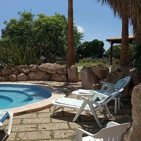 Casa Del Artista Nyaraló Arona