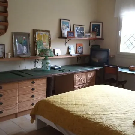 Casa Del Artista Nyaraló Arona