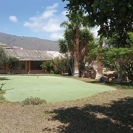 Casa Del Artista Holiday home *
